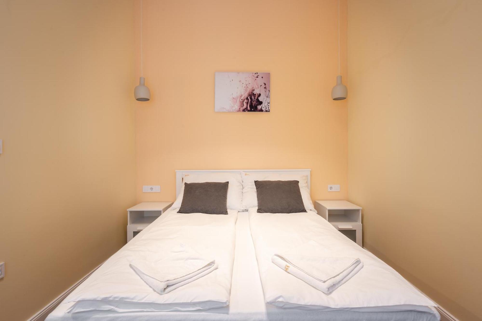 K87- Boutique Apartments, Best Location. By Bqa بودابست الغرفة الصورة
